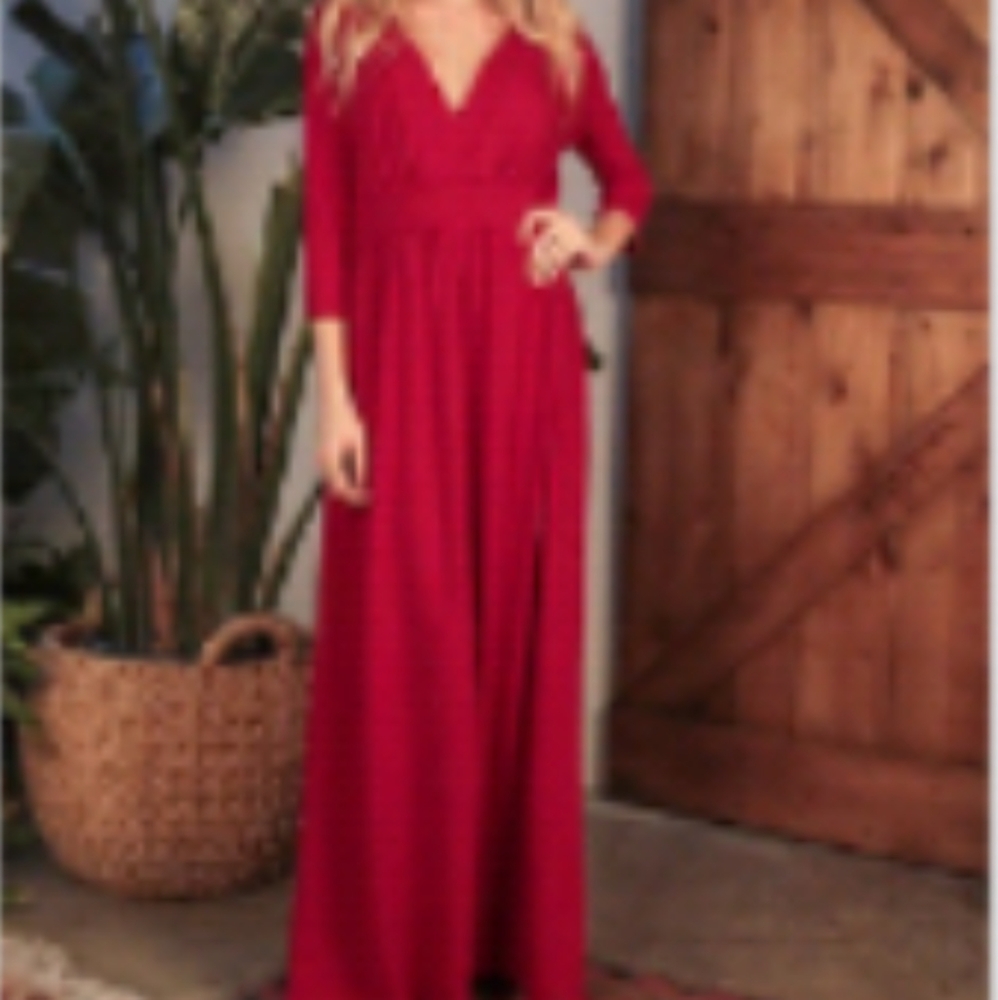 💋RED V-Neck 3/4 Sleeve MAXI dress!💋 - Picture 3 of 4